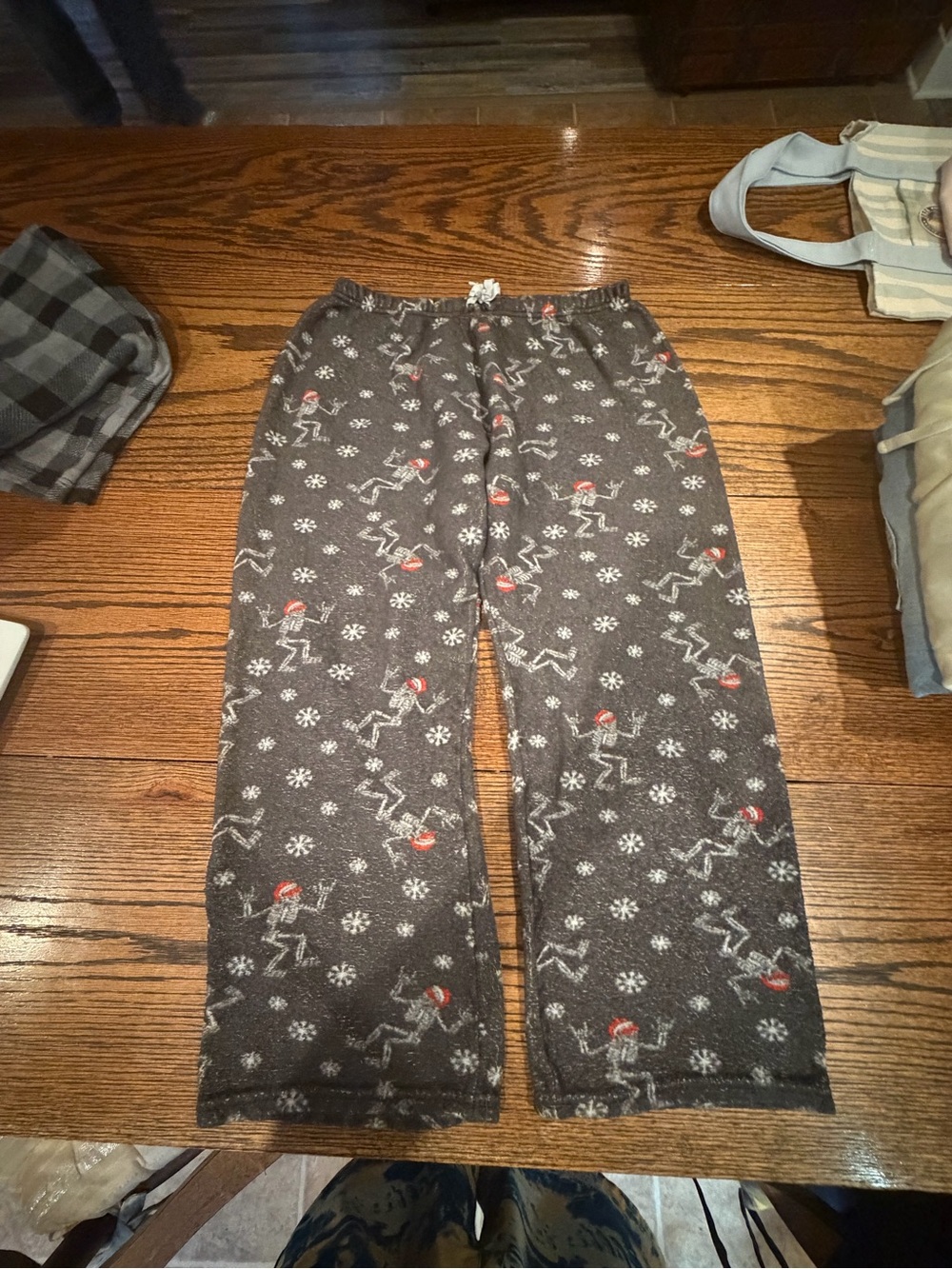 Cozy Gray Holiday Pajama Pants with Snowflake & Skater Print